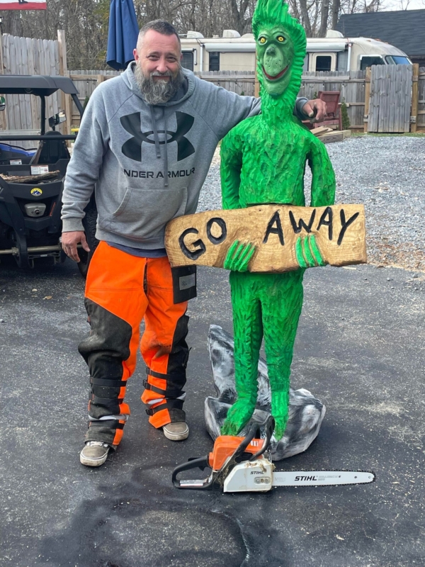 The Grinch Chainsaw Carving